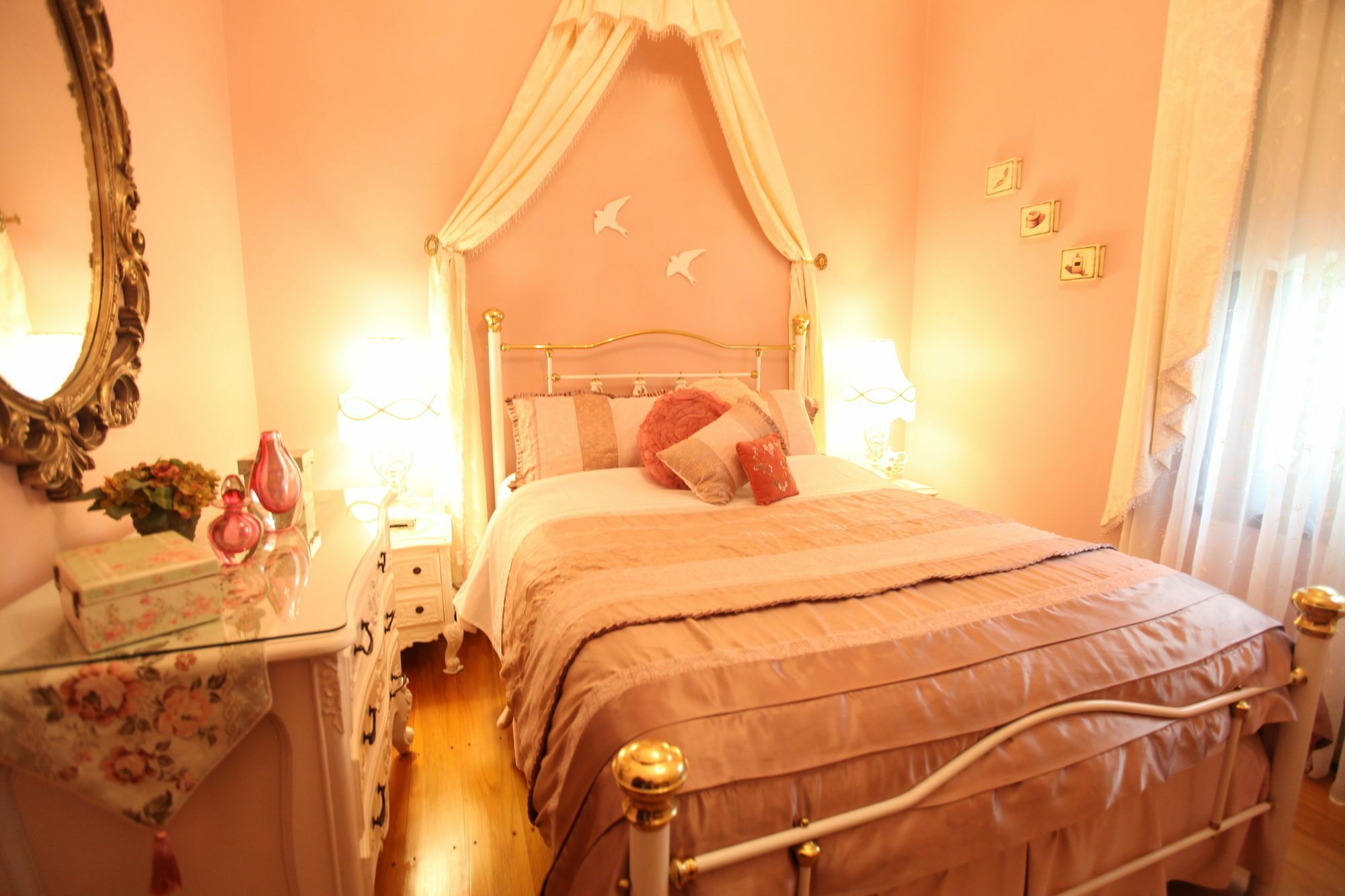 Strawberry Patch Hotel Леура Екстериор снимка